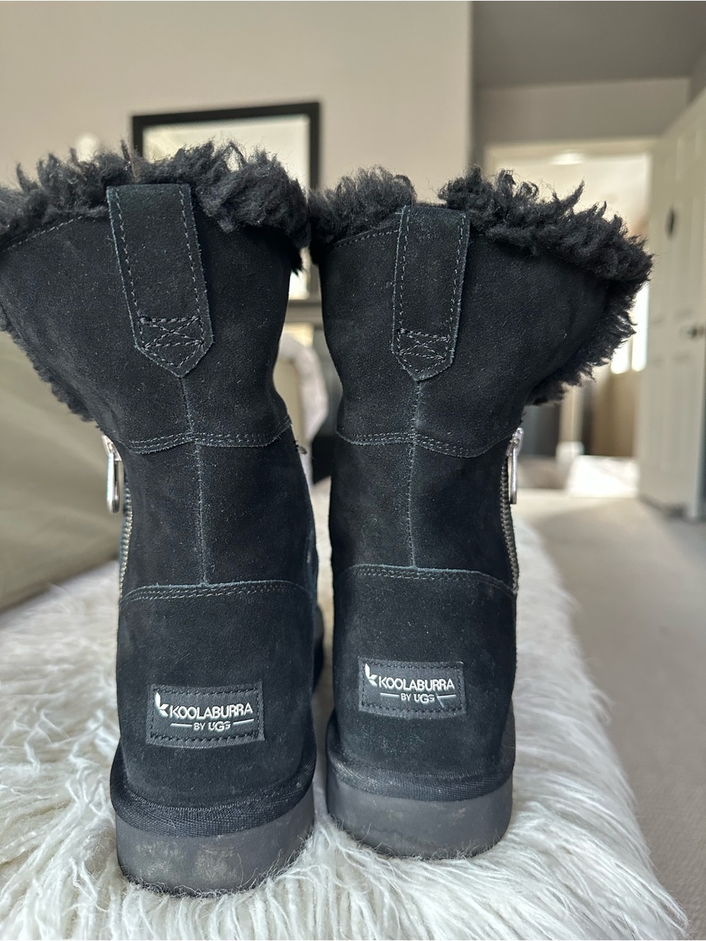 Koolaburra by Ugg Black Suede Shearling Fold-Over Boots size 8.5
